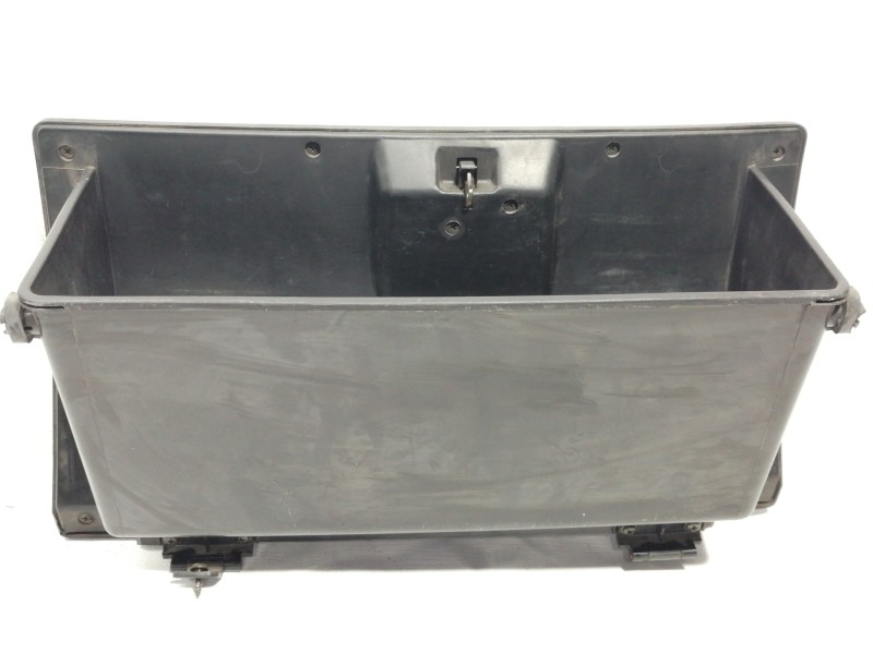 Recambio de guantera para hyundai h 1 starex h 1 starex crdi referencia OEM IAM 845104A000  