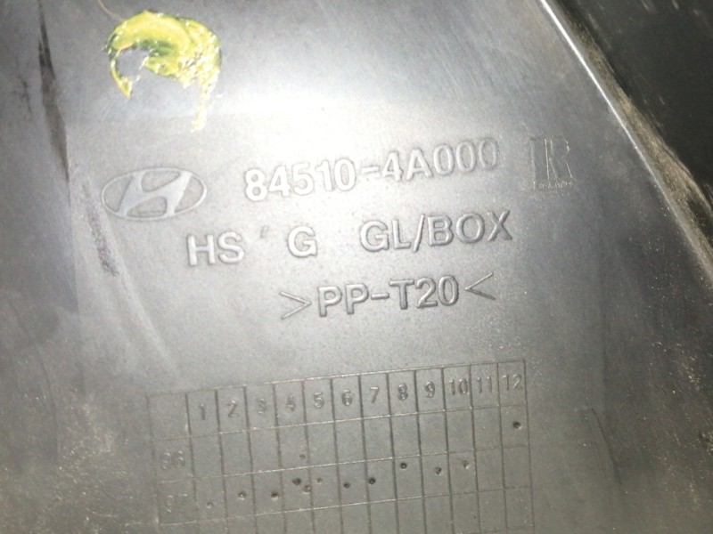 Recambio de guantera para hyundai h 1 starex h 1 starex crdi referencia OEM IAM 845104A000  