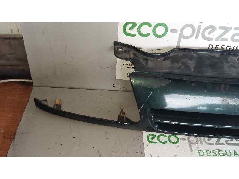 Recambio de rejilla delantera para citroën saxo 1.5 d tentation referencia OEM IAM 9617745277  