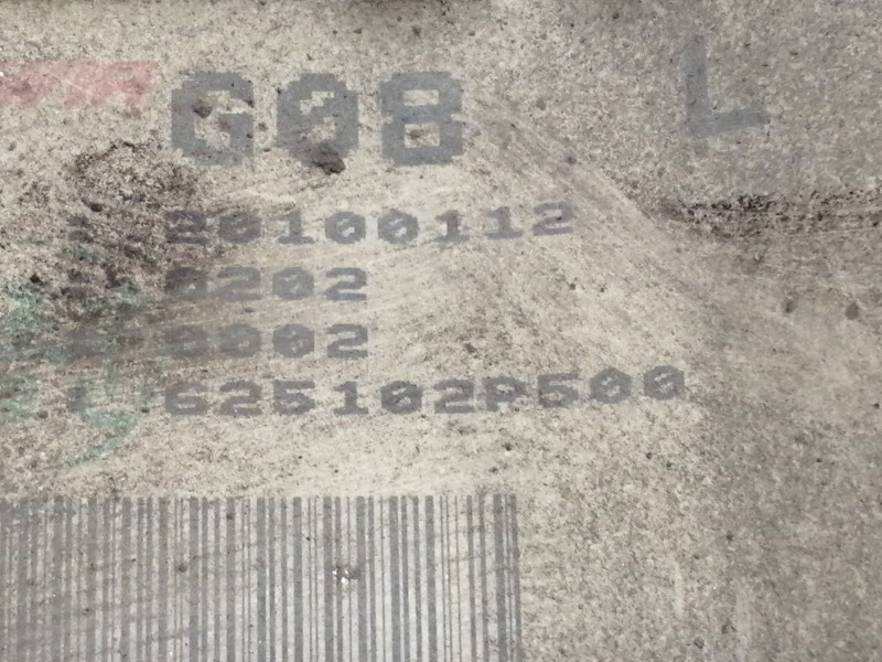 Recambio de mangueta delantera izquierda para kia sorento emotion 4wd referencia OEM IAM 625102P500 517162P000 / 517503J000 2010