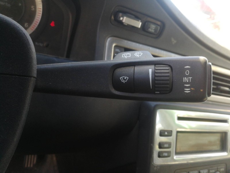 Recambio de mando limpia para volvo xc70 kinetic awd referencia OEM IAM 31275360  