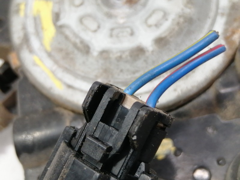 Recambio de elevalunas delantero derecho para kia shuma 1.5 cat referencia OEM IAM   