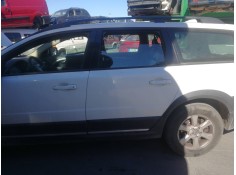 Recambio de puerta trasera izquierda para volvo xc70 kinetic awd referencia OEM IAM    2