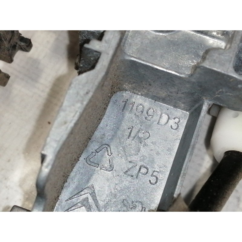 Recambio de cerradura puerta delantera derecha para peugeot rcz basis referencia OEM IAM 1130M1843I7  