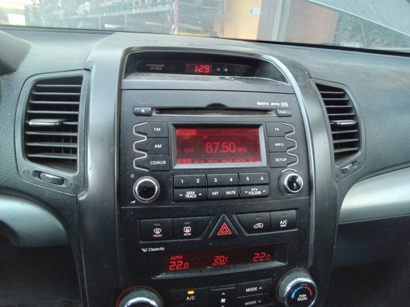 Recambio de sistema audio / radio cd para kia sorento emotion 4wd referencia OEM IAM A200XME 961502P800CA 961502P800AMCA