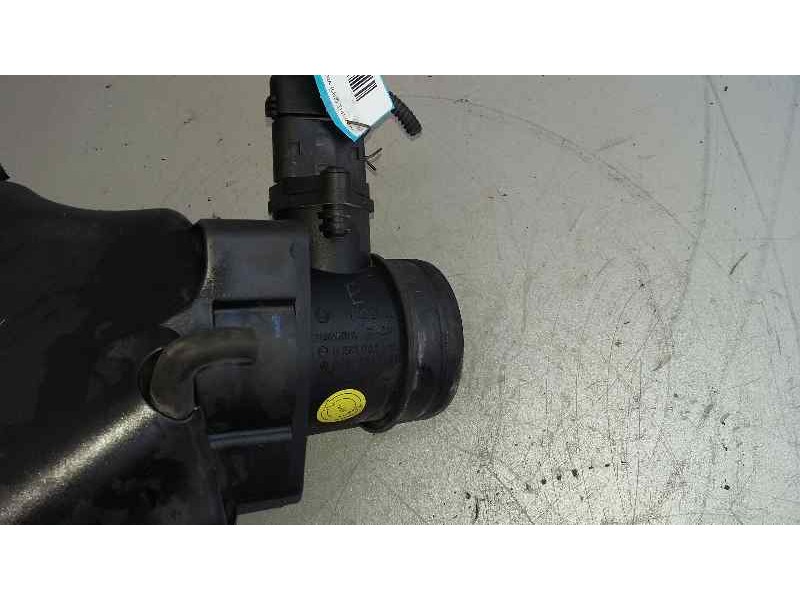 Recambio de caudalimetro para volkswagen polo berlina (6n2) trendline referencia OEM IAM 0281002318  