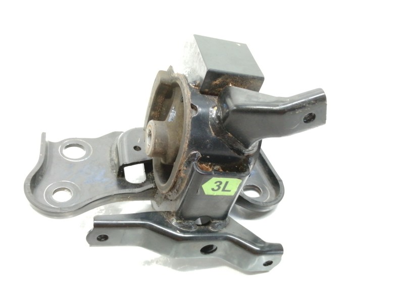 Recambio de soporte motor izquierdo para toyota auris ts referencia OEM IAM 84686  