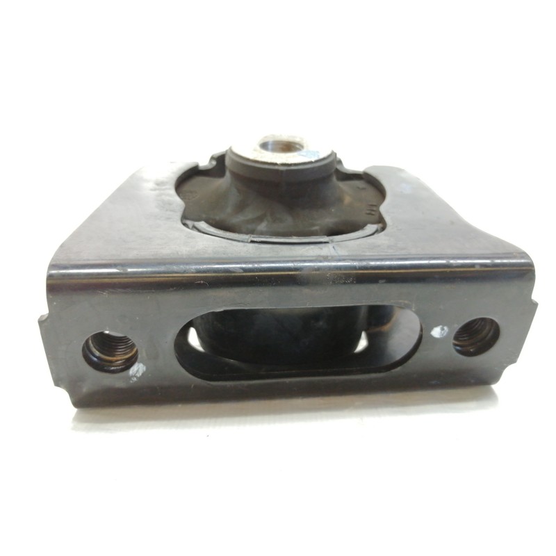 Recambio de soporte motor delantero para toyota auris ts referencia OEM IAM   