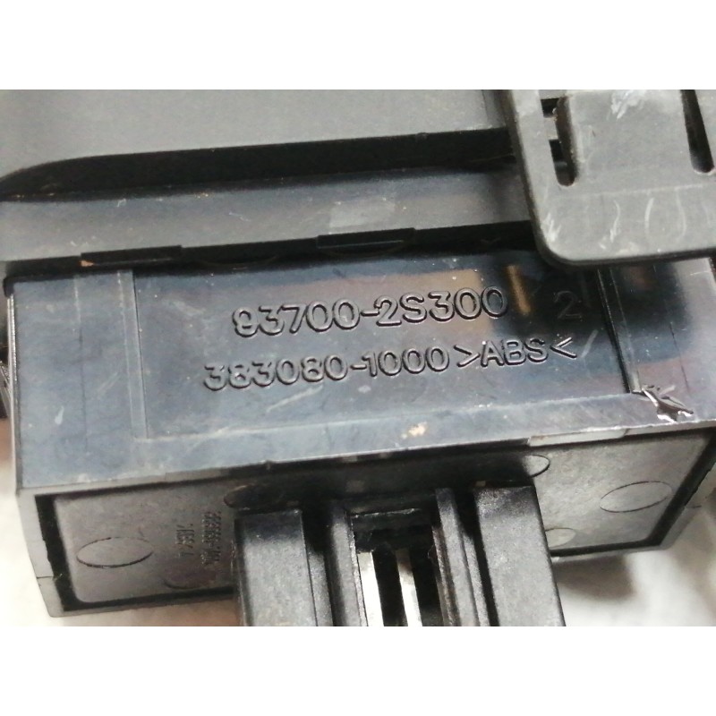 Recambio de mando multifuncion para hyundai ix35 comfort 2wd referencia OEM IAM 937002S2009P 937002S300 3830801000