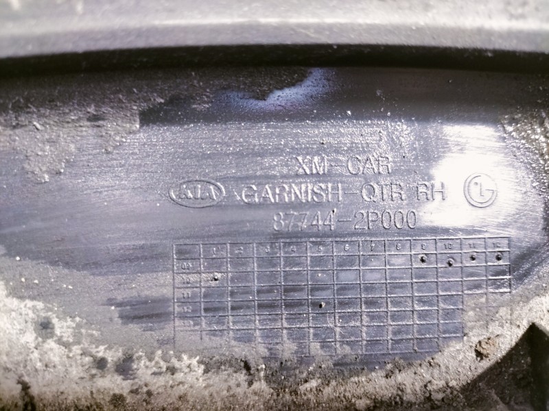 Recambio de aletin trasero izquierdo para kia sorento emotion 4wd referencia OEM IAM 877412P000 877412P000 