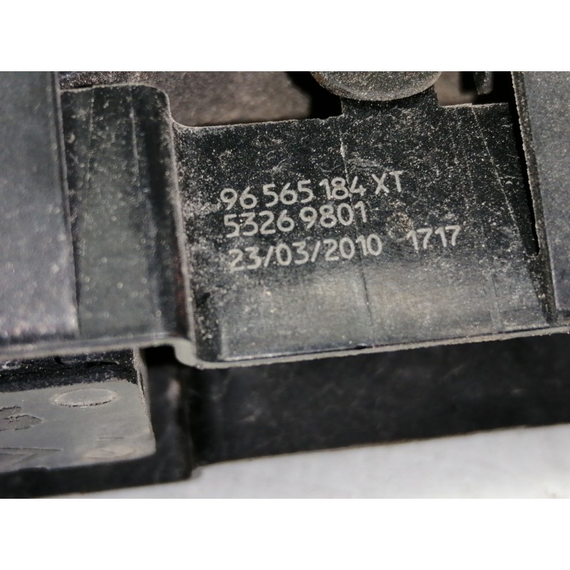 Recambio de mando elevalunas delantero derecho para peugeot rcz basis referencia OEM IAM 96565184XT 96565184 