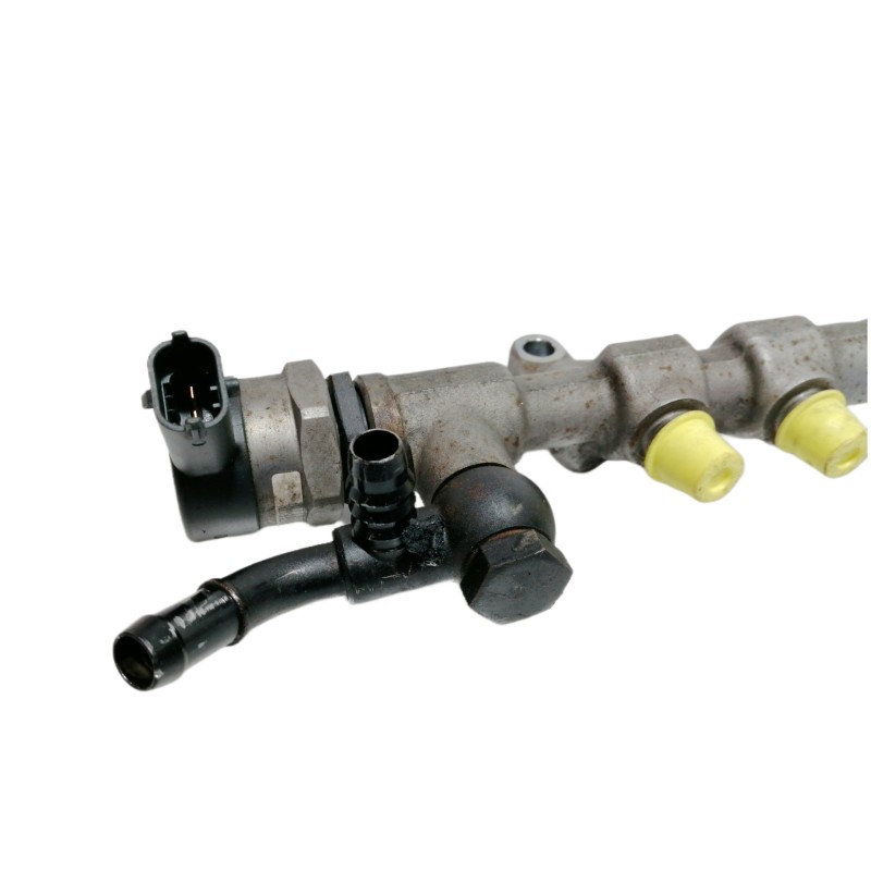 Recambio de rampa inyectora para kia sorento emotion 4wd referencia OEM IAM 314002F000 0445214211 