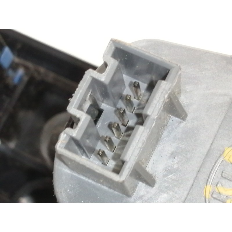 Recambio de moldura para kia sorento emotion 4wd referencia OEM IAM 933002P030 961202P00091230 847302P000