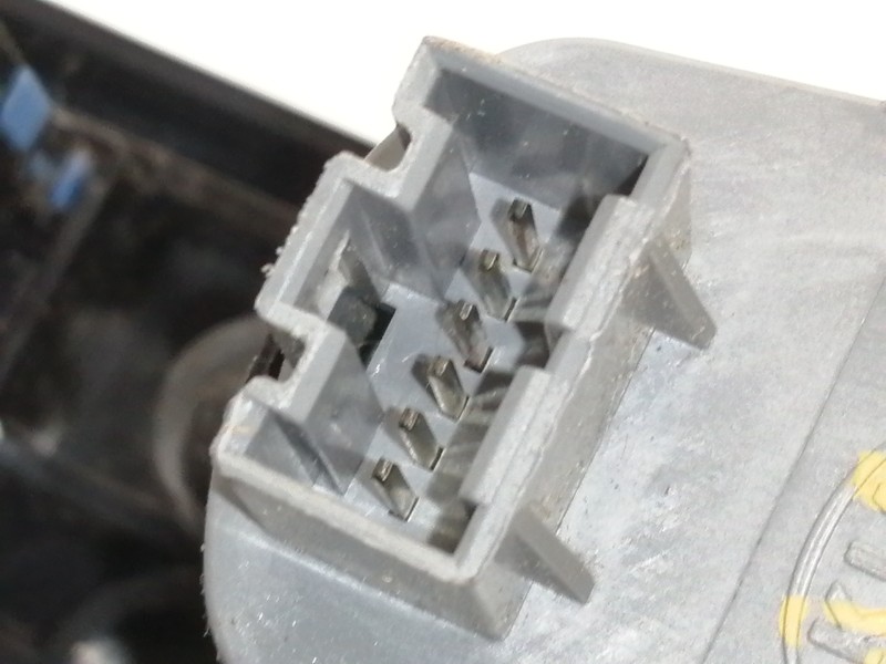 Recambio de moldura para kia sorento emotion 4wd referencia OEM IAM 933002P030 961202P00091230 847302P000