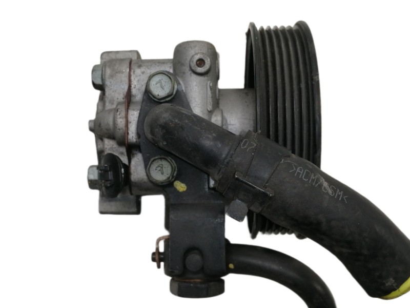 Recambio de bomba direccion para kia carens (un) referencia OEM IAM   