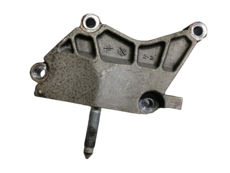 Recambio de soporte motor para kia sorento emotion 4wd referencia OEM IAM   LADO DISTRIBUCION