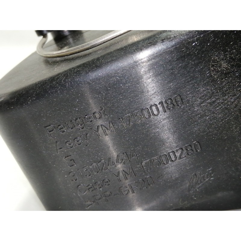 Recambio de tapa exterior combustible para peugeot rcz basis referencia OEM IAM YM17519080 17519080 315024414