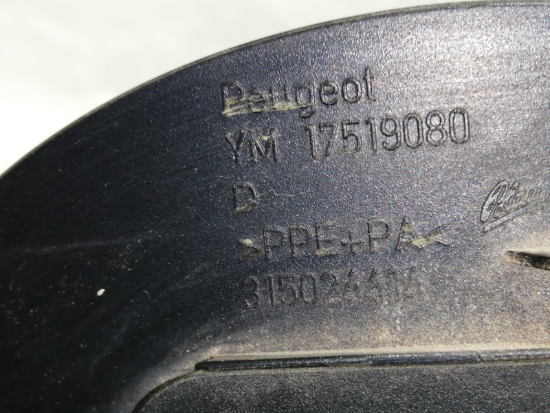 Recambio de tapa exterior combustible para peugeot rcz basis referencia OEM IAM YM17519080 17519080 315024414