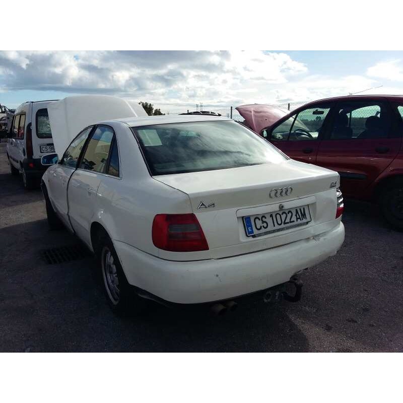 AUDI A4 BERLINA (B5)