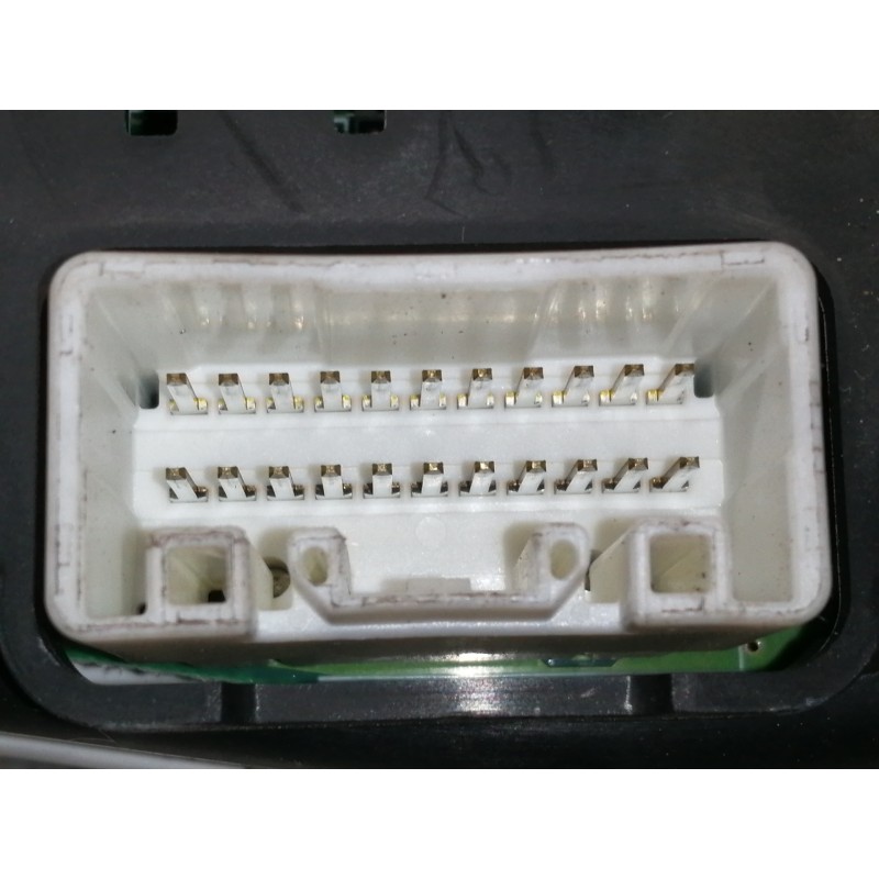 Recambio de cuadro instrumentos para toyota avensis wagon (t25) 2.0 d-4d executive referencia OEM IAM 8380005C00C  
