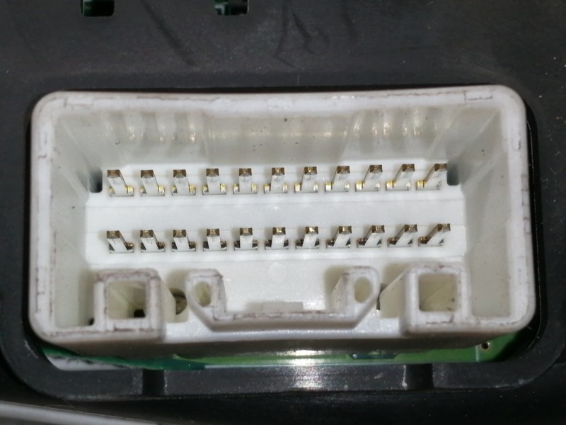 Recambio de cuadro instrumentos para toyota avensis wagon (t25) 2.0 d-4d executive referencia OEM IAM 8380005C00C  