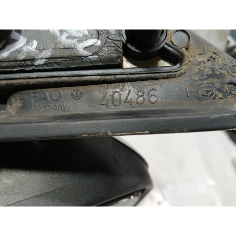Recambio de retrovisor derecho para volkswagen golf iii berlina (1h1) 2.0 referencia OEM IAM 40486  