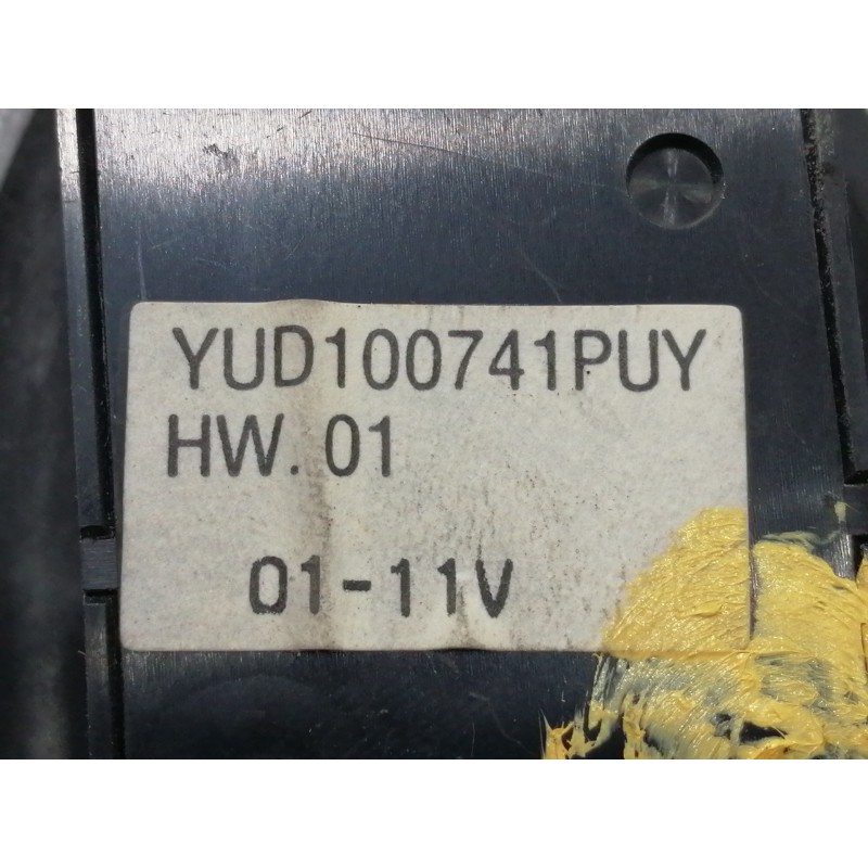 Recambio de mando elevalunas trasero derecho para mg serie 75 (rj) 2.0 cdt comfort referencia OEM IAM YUD100741PUY  