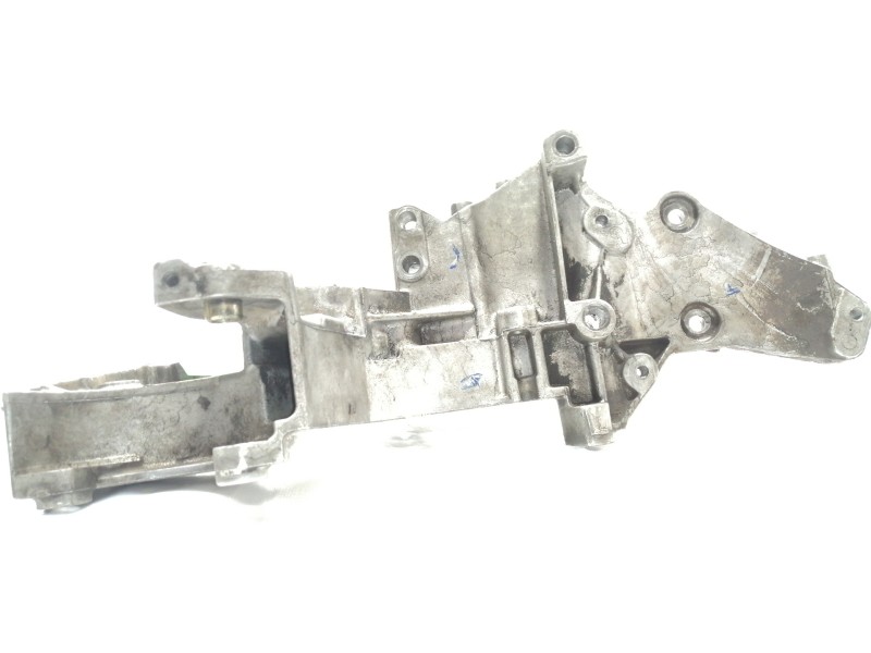 Recambio de soporte alternador para renault espace iv (jk0) dynamique referencia OEM IAM 8200154164  
