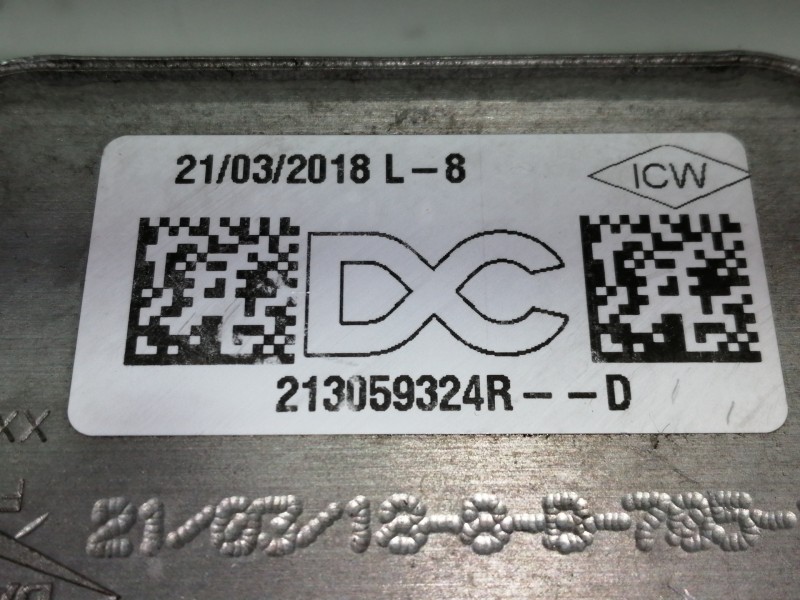 Recambio de enfriador aceite motor para nissan juke (f15) acenta referencia OEM IAM 213059324R  