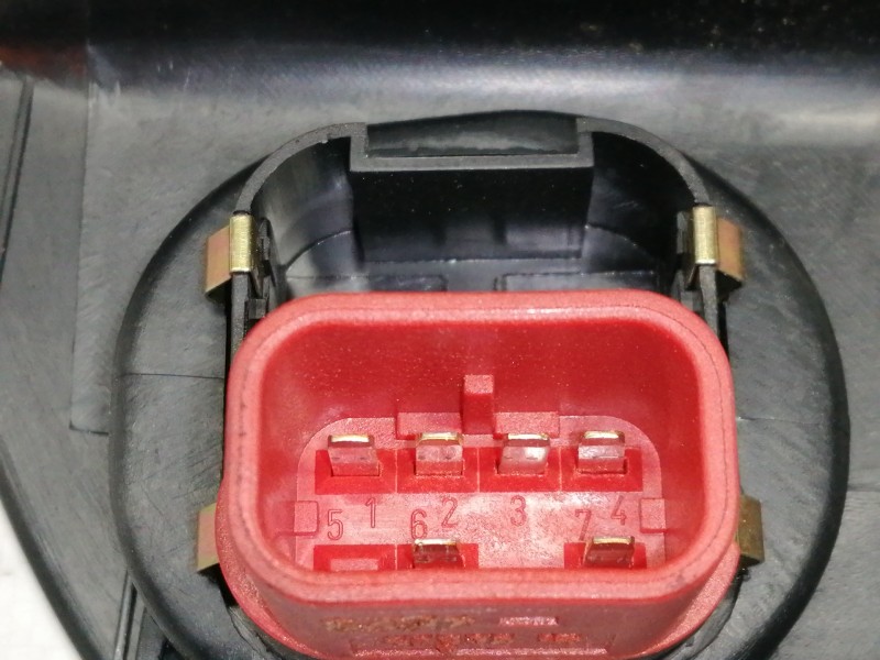 Recambio de mando elevalunas delantero derecho para ford fusion (cbk) 1.4 tdci cat referencia OEM IAM 488031  