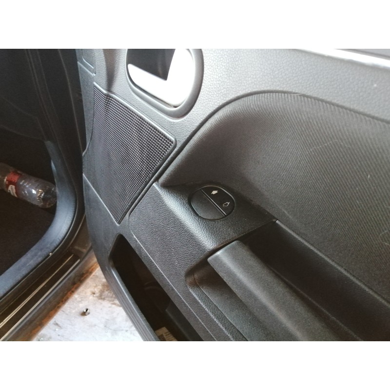 Recambio de mando elevalunas delantero derecho para ford fusion (cbk) 1.4 tdci cat referencia OEM IAM 488031  