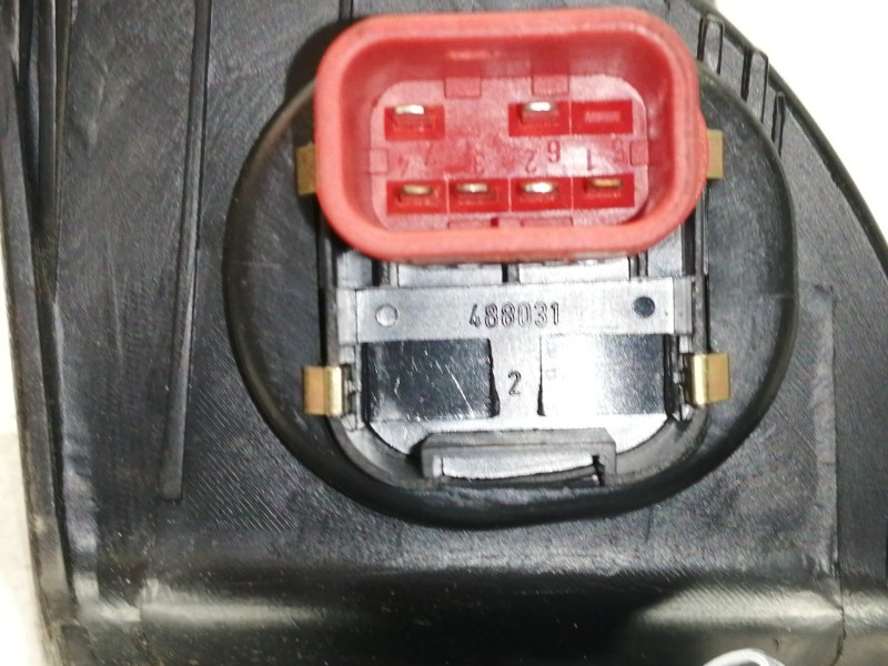 Recambio de mando elevalunas delantero derecho para ford fusion (cbk) 1.4 tdci cat referencia OEM IAM 488031  