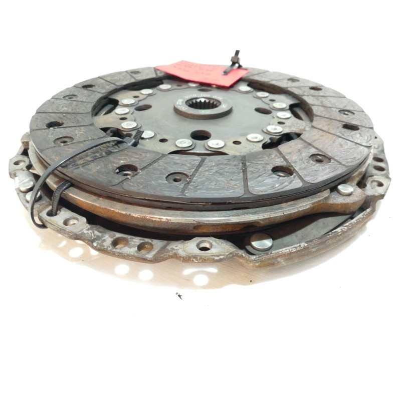 Recambio de kit embrague para nissan juke (f15) acenta referencia OEM IAM 302050418R  