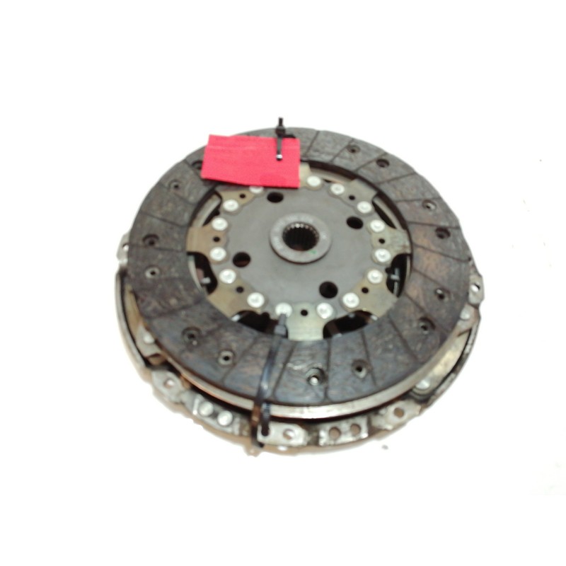 Recambio de kit embrague para nissan juke (f15) acenta referencia OEM IAM 302050418R  