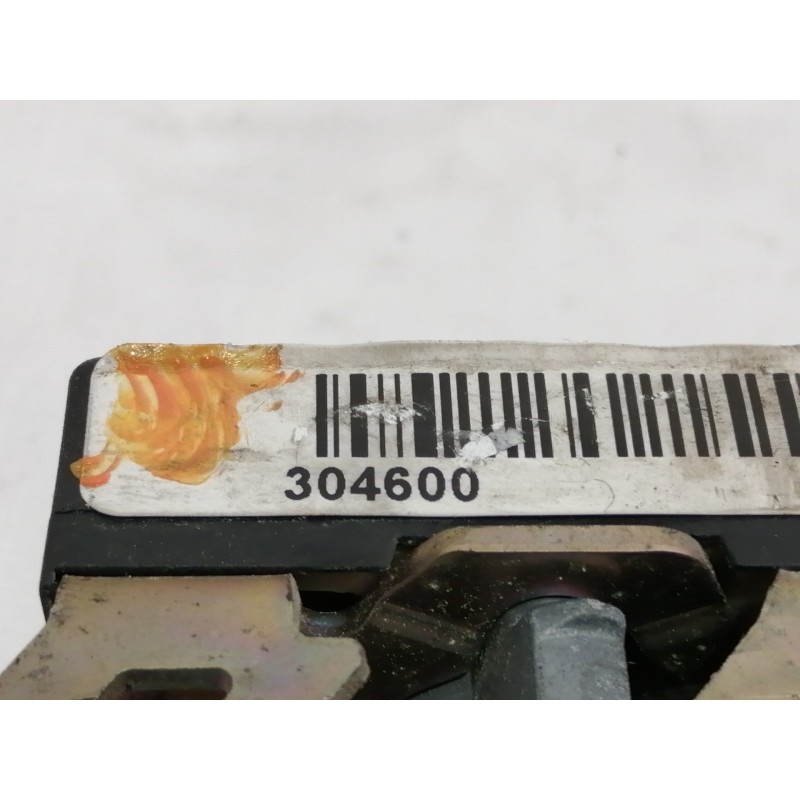 Recambio de cinturon seguridad delantero derecho para nissan kubistar (x76) premium (l1) referencia OEM IAM 33042120  