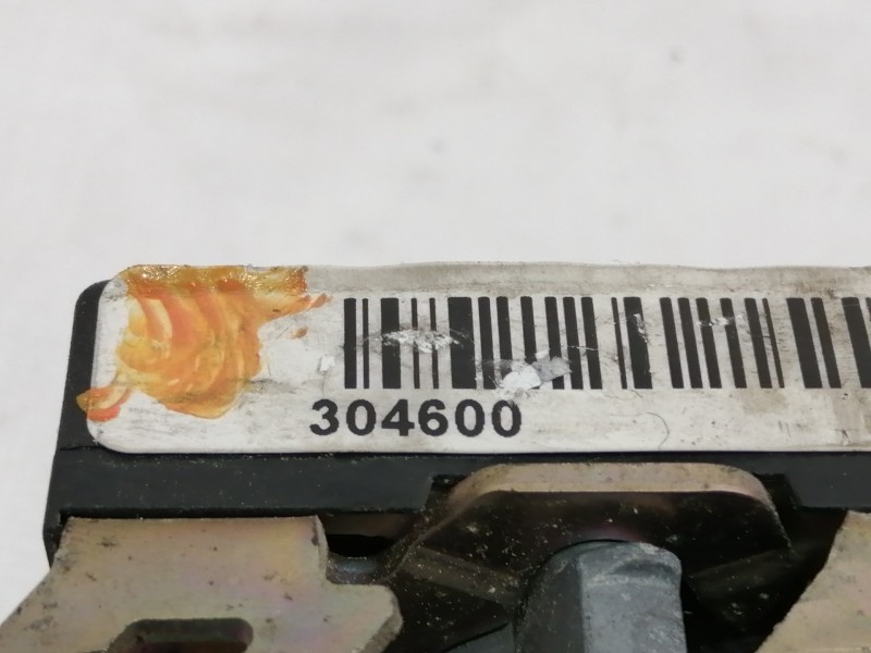 Recambio de cinturon seguridad delantero derecho para nissan kubistar (x76) premium (l1) referencia OEM IAM 33042120  