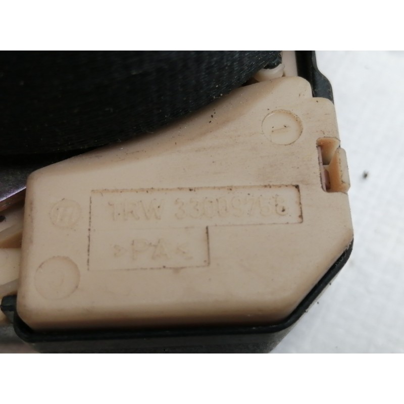 Recambio de cinturon seguridad delantero derecho para nissan kubistar (x76) premium (l1) referencia OEM IAM 33042120  