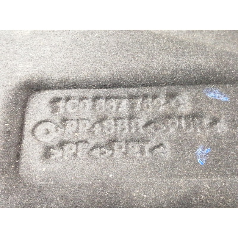 Recambio de bandeja trasera para volkswagen new beetle (9c1/1c1) 1.6 referencia OEM IAM 1C0867769C  