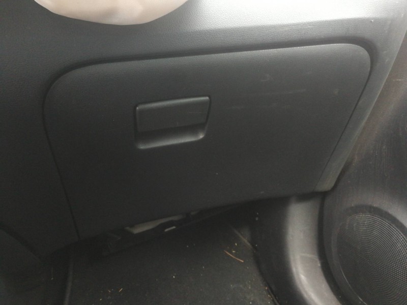 Recambio de guantera para nissan juke (f15) acenta referencia OEM IAM 689P11KN0A  