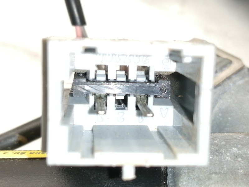 Recambio de pretensor airbag izquierdo para nissan kubistar (x76) premium (l1) referencia OEM IAM 33012420  