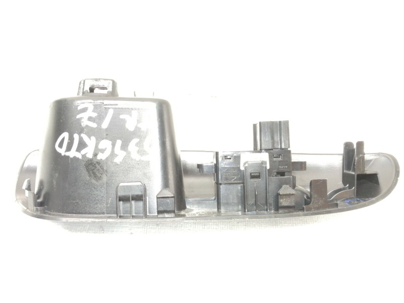 Recambio de mando elevalunas trasero izquierdo para nissan juke (f15) acenta referencia OEM IAM 829611KA2A  