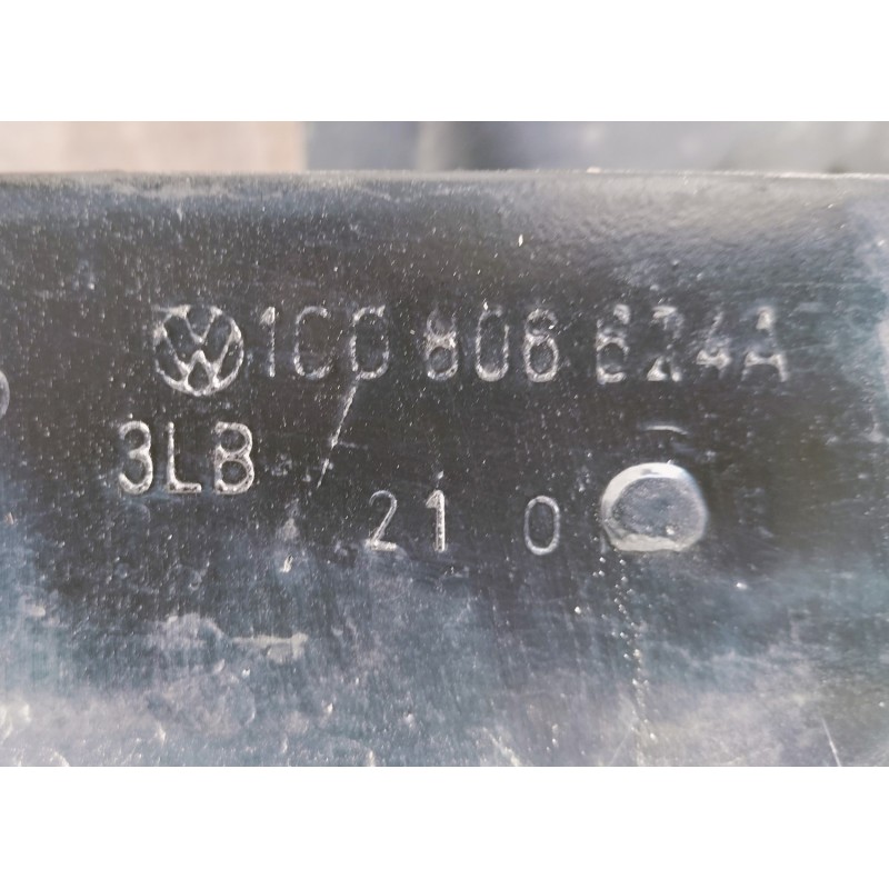 Recambio de refuerzo paragolpes delantero para volkswagen new beetle (9c1/1c1) 1.6 referencia OEM IAM 1C0806624A  