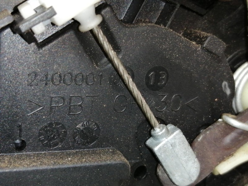 Recambio de cerradura puerta delantera derecha para ford focus berlina (cap) 1.6 cat referencia OEM IAM 24000010013  