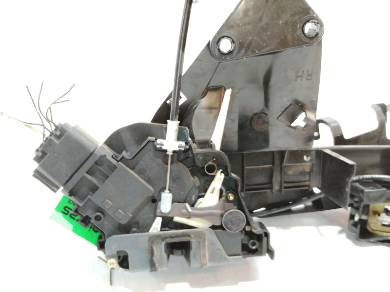 Recambio de cerradura puerta delantera derecha para ford focus berlina (cap) 1.6 cat referencia OEM IAM 24000010013  