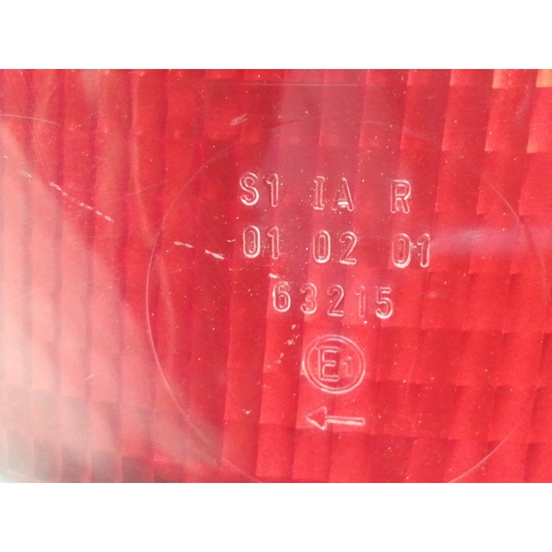 Recambio de piloto trasero izquierdo para bmw serie 5 berlina (e34) 525tds referencia OEM IAM 63215  