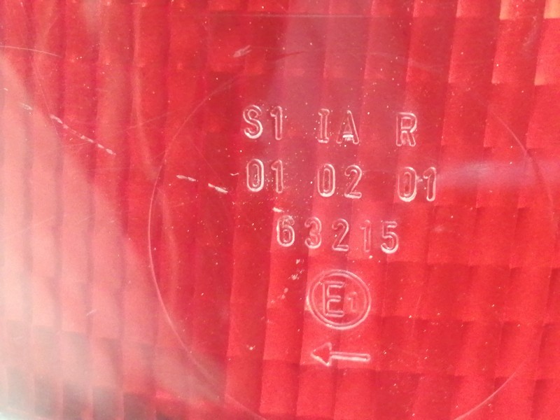 Recambio de piloto trasero izquierdo para bmw serie 5 berlina (e34) 525tds referencia OEM IAM 63215  