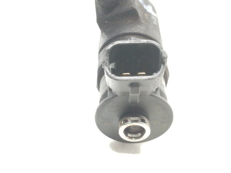 Recambio de inyector para peugeot 207 confort referencia OEM IAM 0445110252  