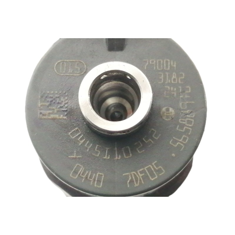 Recambio de inyector para peugeot 207 confort referencia OEM IAM 0445110252  
