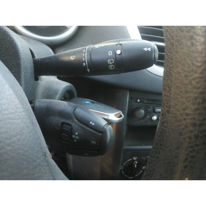 Recambio de mando multifuncion para peugeot 207 confort referencia OEM IAM 96630732XT  
