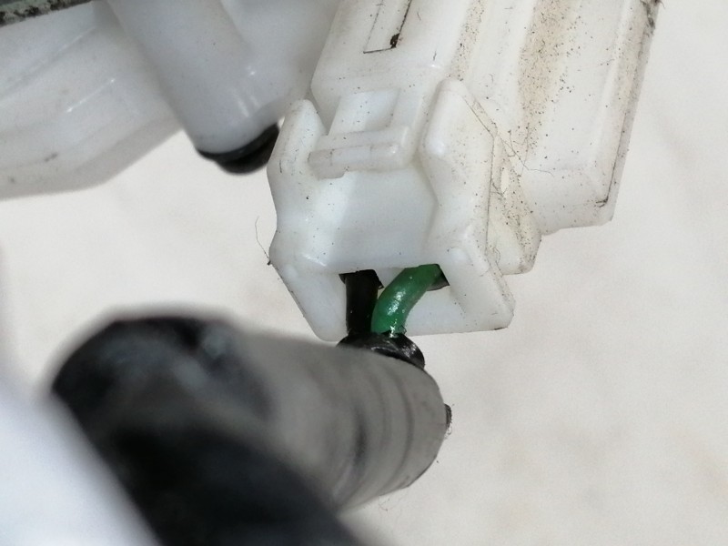 Recambio de cerradura maletero / porton para honda cr-v (re) comfort referencia OEM IAM EUK9361110A GI83866 